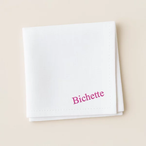 mouchoir-en-tissu-brode-personnalise-prenom
