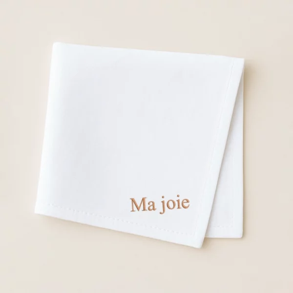 mouchoir-tissu-brode-blanc-personnalise
